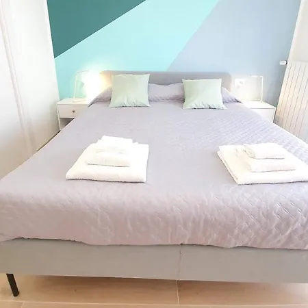 Blue Sky Rooftop - Policlinico Guest house *