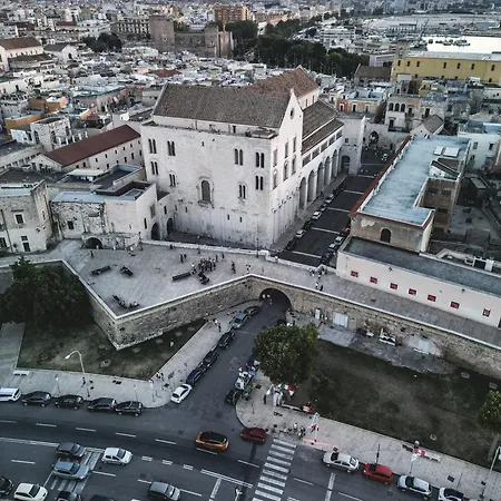 Blue Sky Rooftop - Policlinico باري