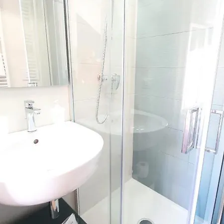 Gæstehus Blue Sky Rooftop - Policlinico